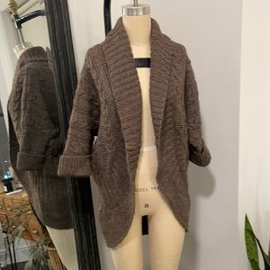 Express cocoon cardi 3/4 sleeeve